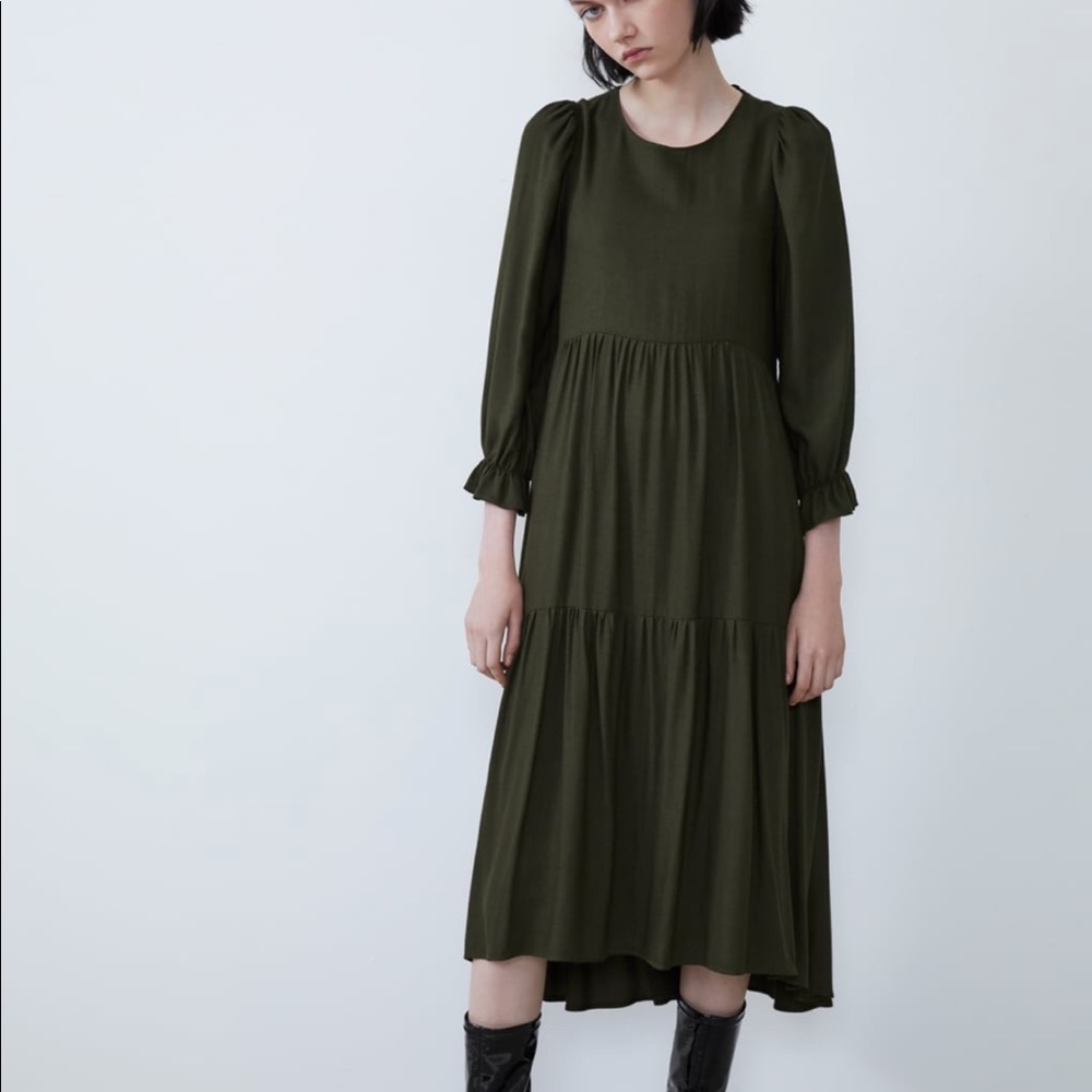 Zara woman pleaded midi dress